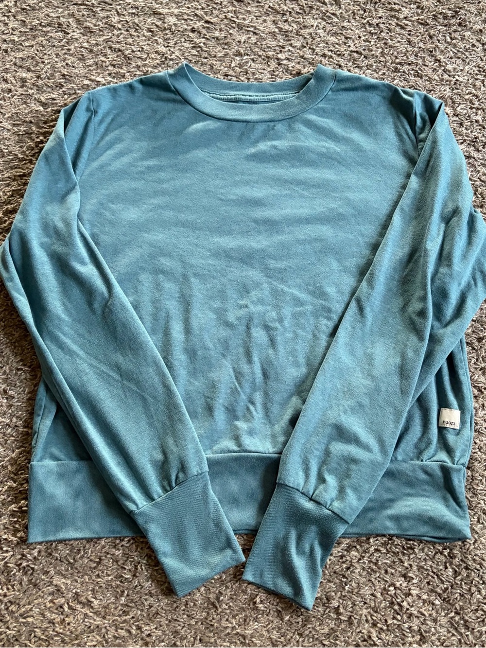Vuori Daydream Long Sleeve Crewneck Shirt Lightweight Blue XS Women's
